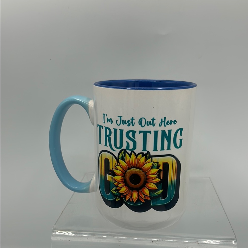 Cricut Blue and White Dining Mugs with Custom Designs
